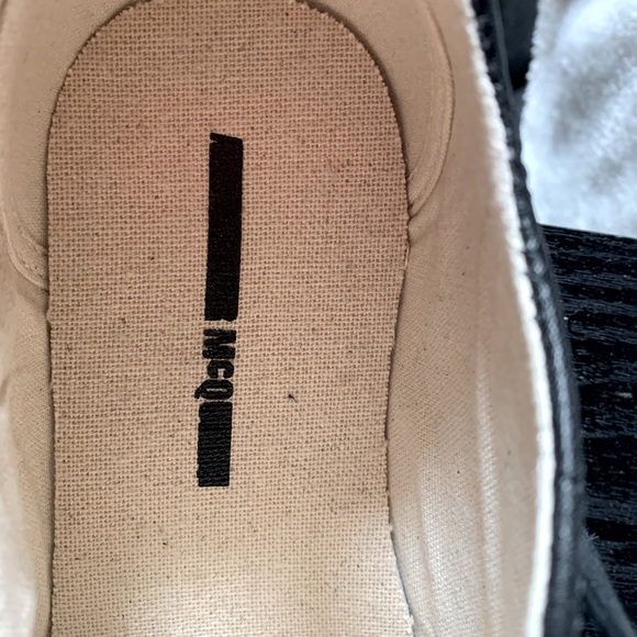 McQ by Alexander McQueen Swallow Sneakers - Picture 4 of 7